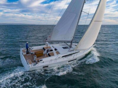 Oceanis 51.1 white hull sailing