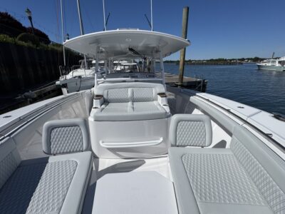 Southport 38 FE forward deck