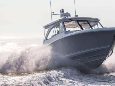 Southport 33 DC bow shot