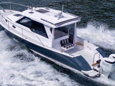True North 34 from aft