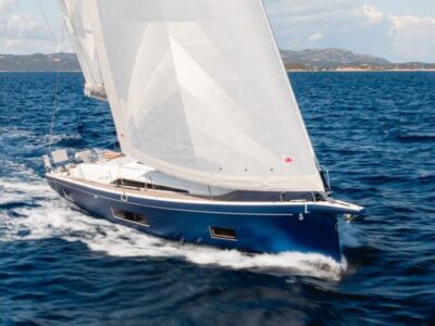 oceanis 47 on starboard tack