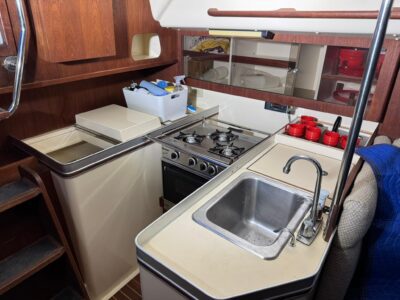 1984-canadian-sailcraft-36-11