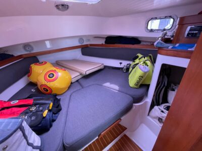 2004-hunt-yachts-surfhunter-29-13