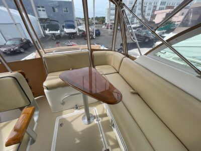 2004-hunt-yachts-surfhunter-29-5