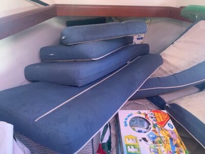 2010-beneteau-oceanis-43-22