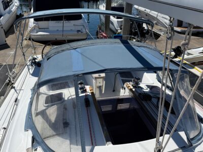 2010-beneteau-oceanis-43-5
