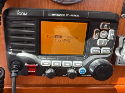 2010-beneteau-oceanis-43-50