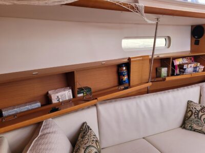 2014-jeanneau-sun-odyssey-379-31