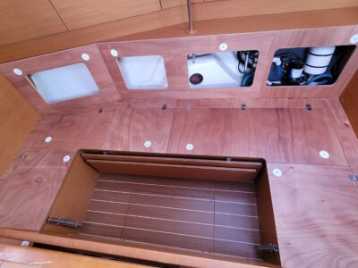 2014-jeanneau-sun-odyssey-379-62