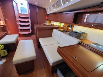2015-beneteau-oceanis-45-24