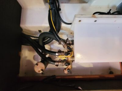 2015-beneteau-oceanis-45-37