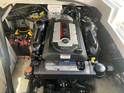 2018-crownline-264-cr-43