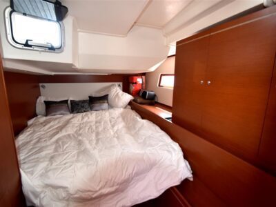 2019-beneteau-oceanis-51-1-16