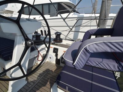 2019-beneteau-oceanis-51-1-17