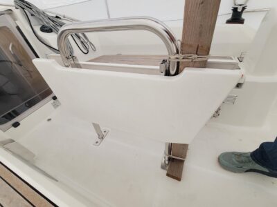 2020-beneteau-oceanis-30-1-19