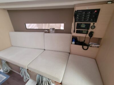 2020-beneteau-oceanis-30-1-33