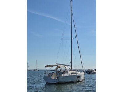 2020-beneteau-oceanis-30-1-4