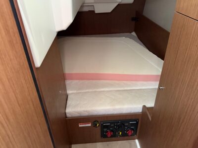 2021-beneteau-oceanis-35-1-21