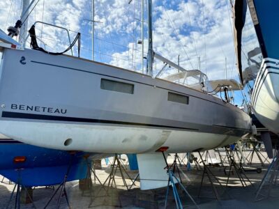 2021-beneteau-oceanis-35-1-28