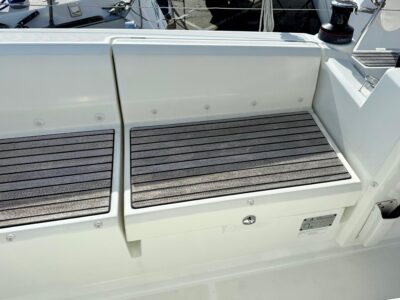 2021-beneteau-oceanis-35-1-6