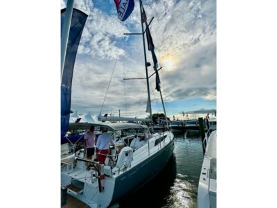 2024-beneteau-oceanis-37-1-8
