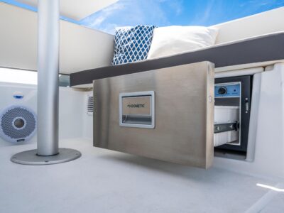 2025-beneteau-antares-11-fly-29