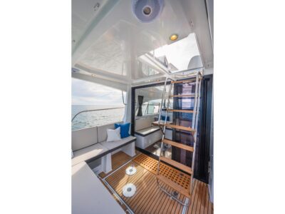 2025-beneteau-antares-11-fly-32