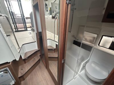 2025-beneteau-antares-11-fly-7