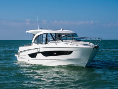 2026-beneteau-antares-11-coupe-2-1