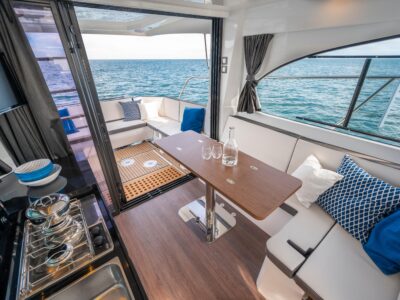 2026-beneteau-antares-11-coupe-9