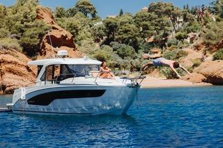2026-beneteau-antares-9-4