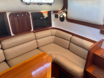 2001-legacy-yachts-34-express-32-1