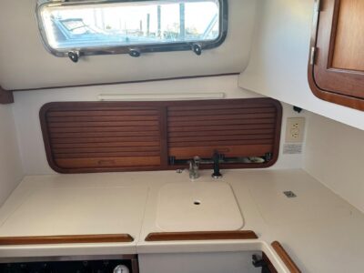 2001-legacy-yachts-34-express-35-1