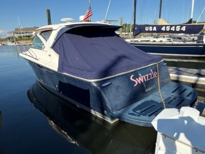2012-tiara-yachts-3100-coronet-1-1