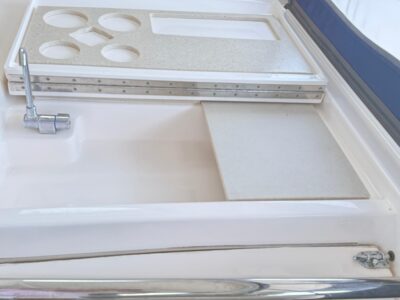 2012-tiara-yachts-3100-coronet-17-1