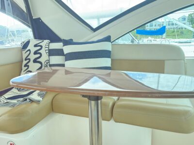 2012-tiara-yachts-3100-coronet-19-1