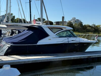2012-tiara-yachts-3100-coronet-2-1
