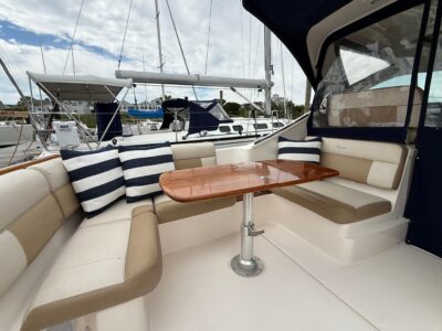 2012-tiara-yachts-3100-coronet-40-1