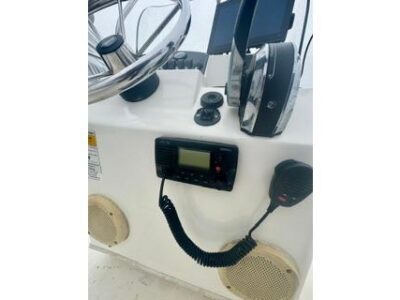 2014-boston-whaler-17-montauk-11-1