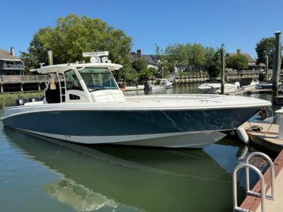 2016-boston-whaler-370-outrage-1-2