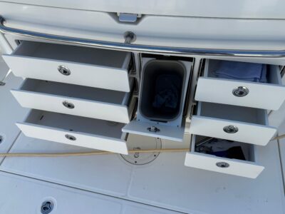 2016-boston-whaler-370-outrage-10-1