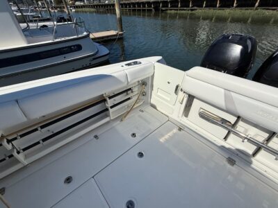 2016-boston-whaler-370-outrage-11-1