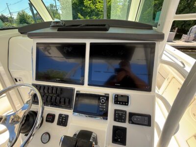 2016-boston-whaler-370-outrage-15-1