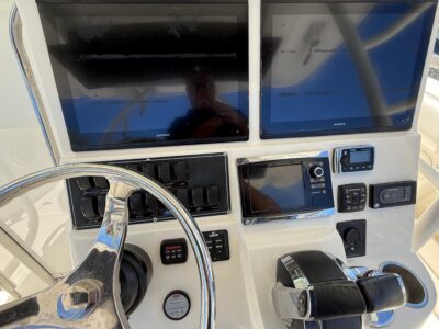 2016-boston-whaler-370-outrage-16-1