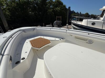 2016-boston-whaler-370-outrage-19-1