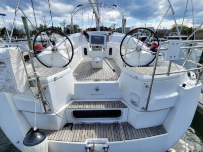 2017-jeanneau-sun-odyssey-44-ds-15-1