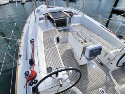 2017-jeanneau-sun-odyssey-44-ds-16-1
