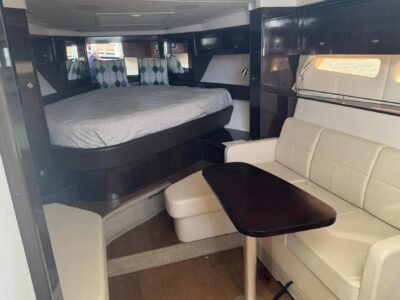 2018-sea-ray-sundancer-350-45