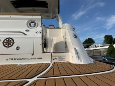 2018-sea-ray-sundancer-350-5-2