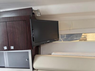 2020-monterey-295-sport-yacht-18-1